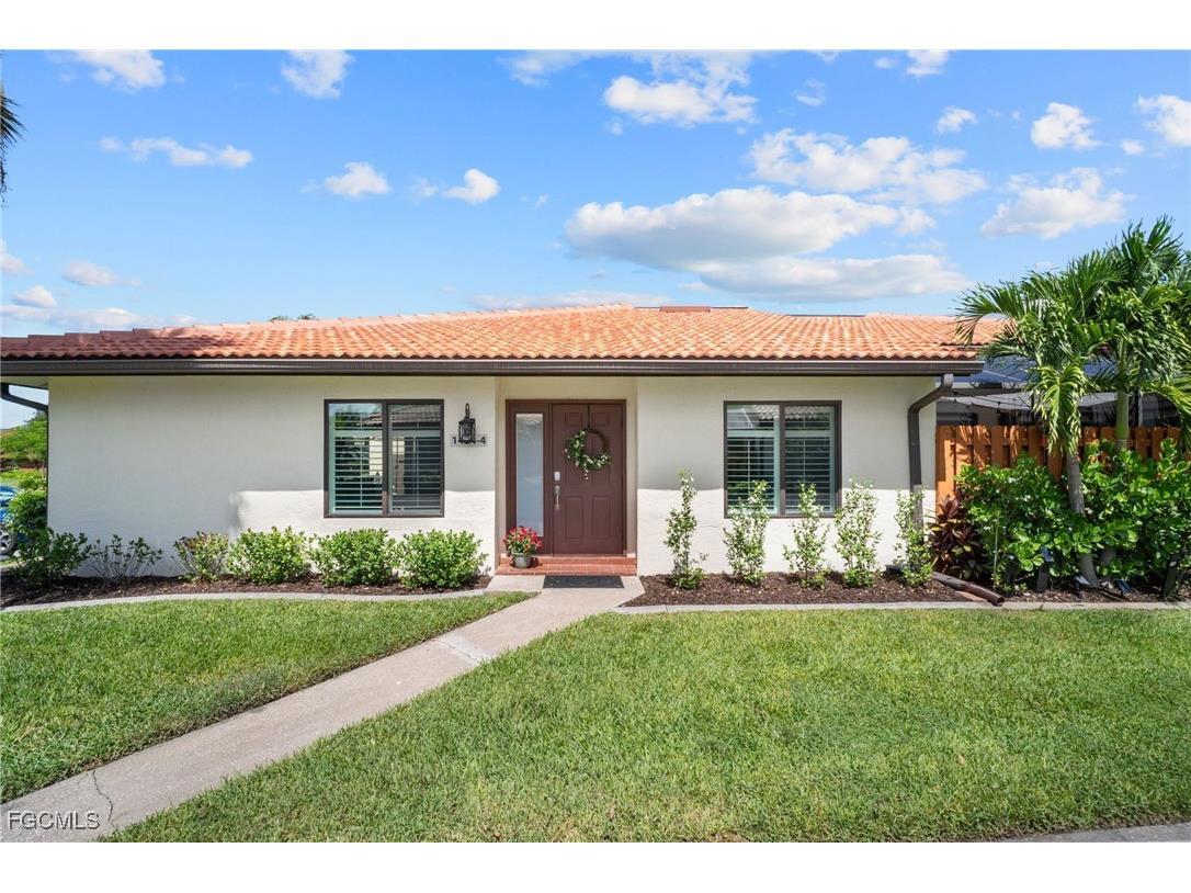 1424 Park Shore Circle #4 Fort Myers FL 33901 2025004252 image1