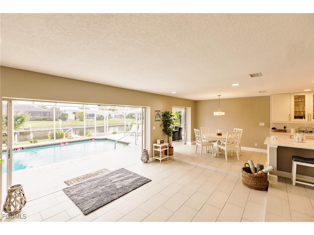 1424 Windsor Court Cape Coral FL 33904 2025026432 image25
