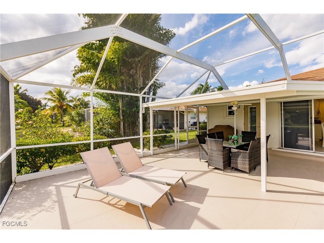 1424 Windsor Court Cape Coral FL 33904 2025026432 image26