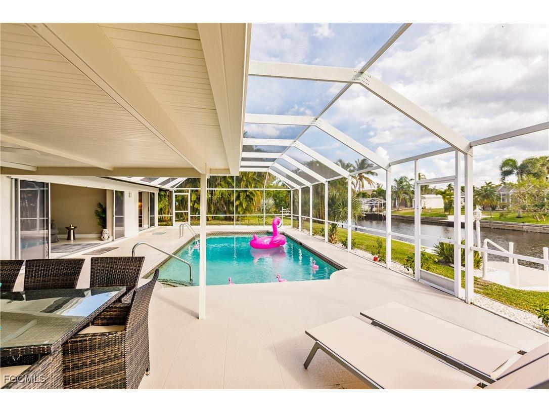 1424 Windsor Court Cape Coral FL 33904 2025026432 image30
