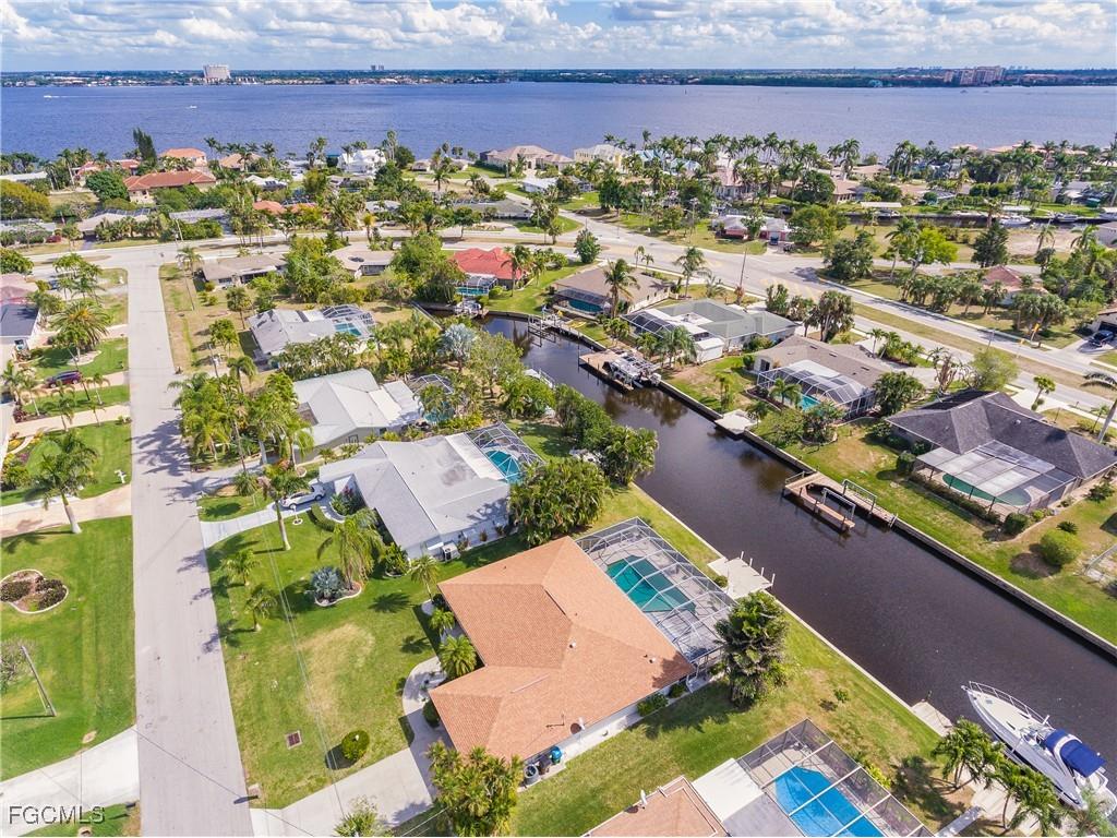 1424 Windsor Court Cape Coral FL 33904 2025026432 image31