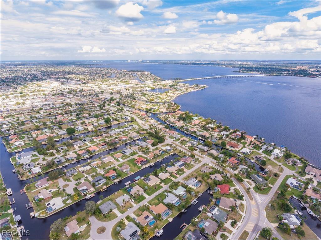 1424 Windsor Court Cape Coral FL 33904 2025026432 image36
