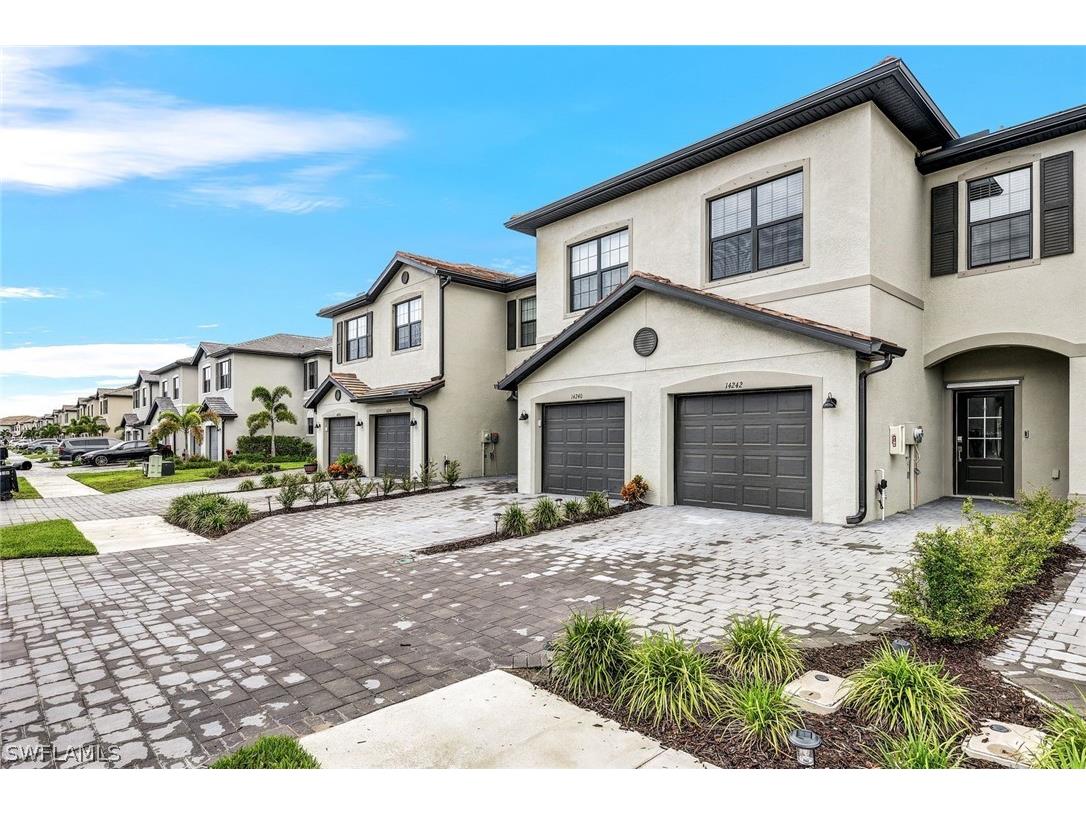 14242 Pine Lodge Lane Fort Myers FL 33913 224060637 image1