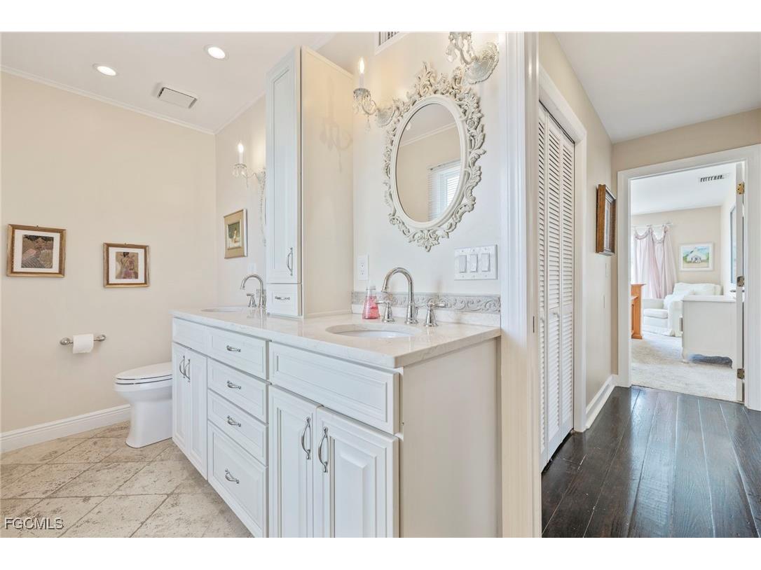 1425 Causey Court Sanibel FL 33957 2025014878 image18