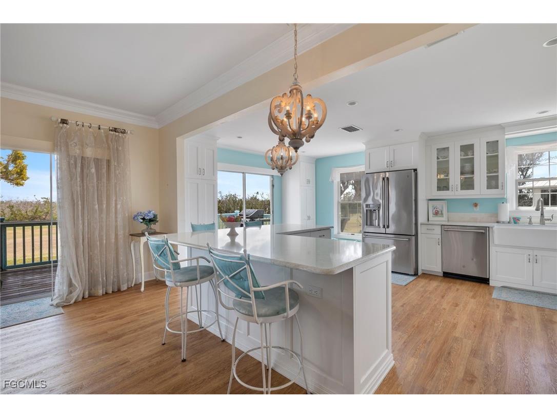 1425 Causey Court Sanibel FL 33957 2025014878 image8