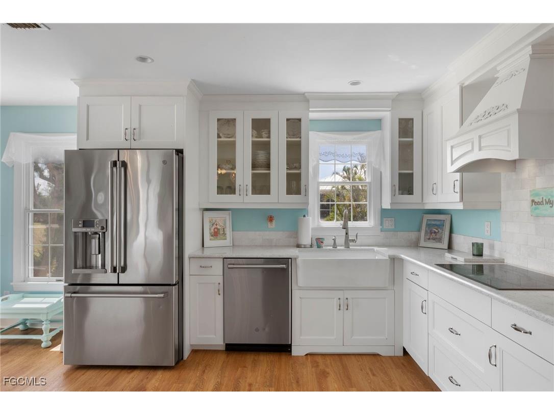 1425 Causey Court Sanibel FL 33957 2025014878 image9