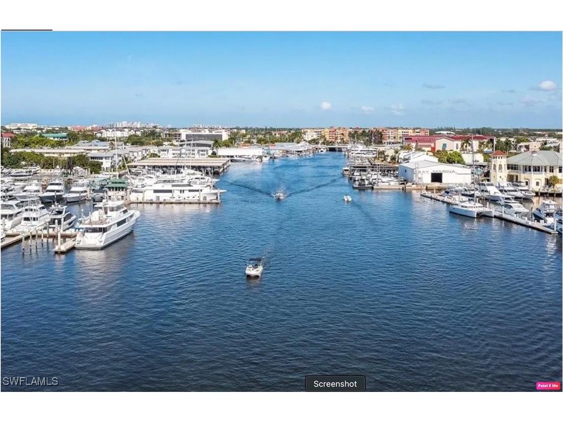 1425 Curlew Avenue #2-1 Naples FL 34102 226000814 image10