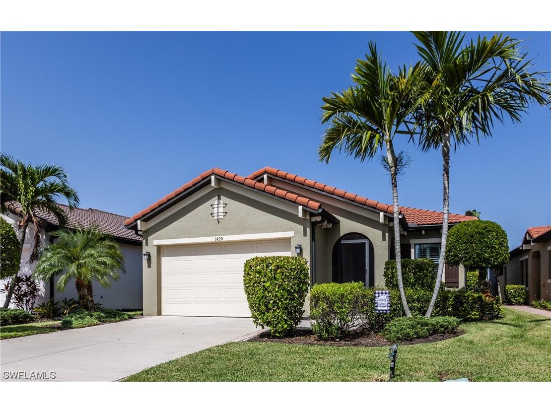 1425 Lucena Lane S Naples FL 34113 223053576 image1