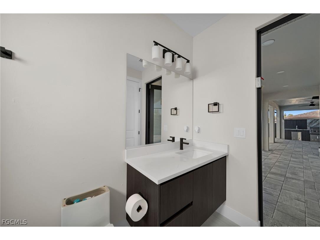 1425 NE 2nd Street Cape Coral FL 33909 2026006829 image24