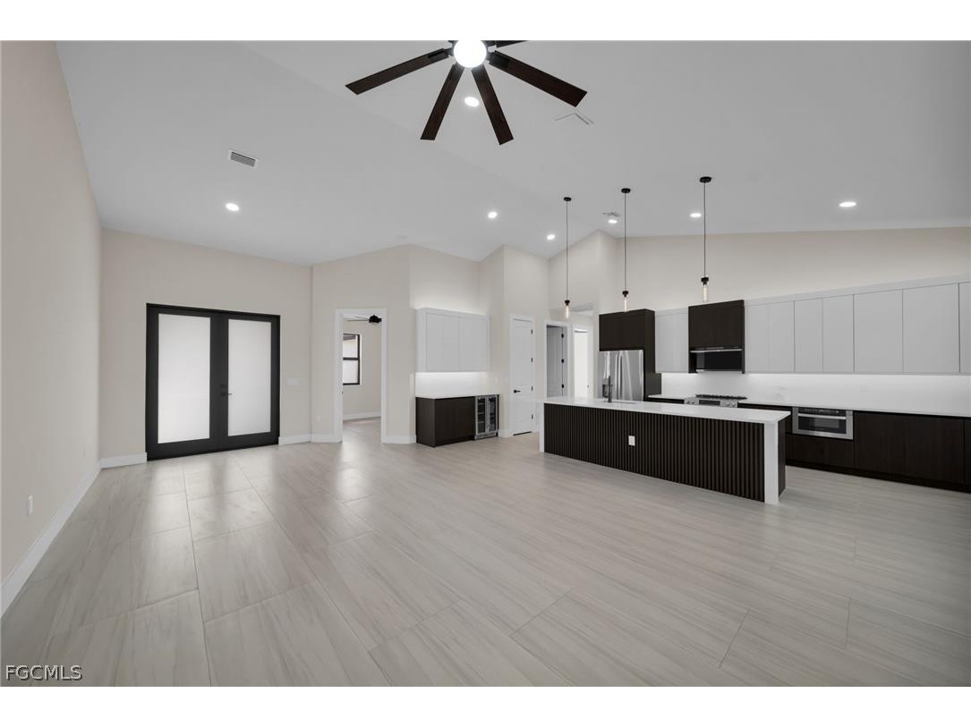 1425 NE 2nd Street Cape Coral FL 33909 2026006829 image3