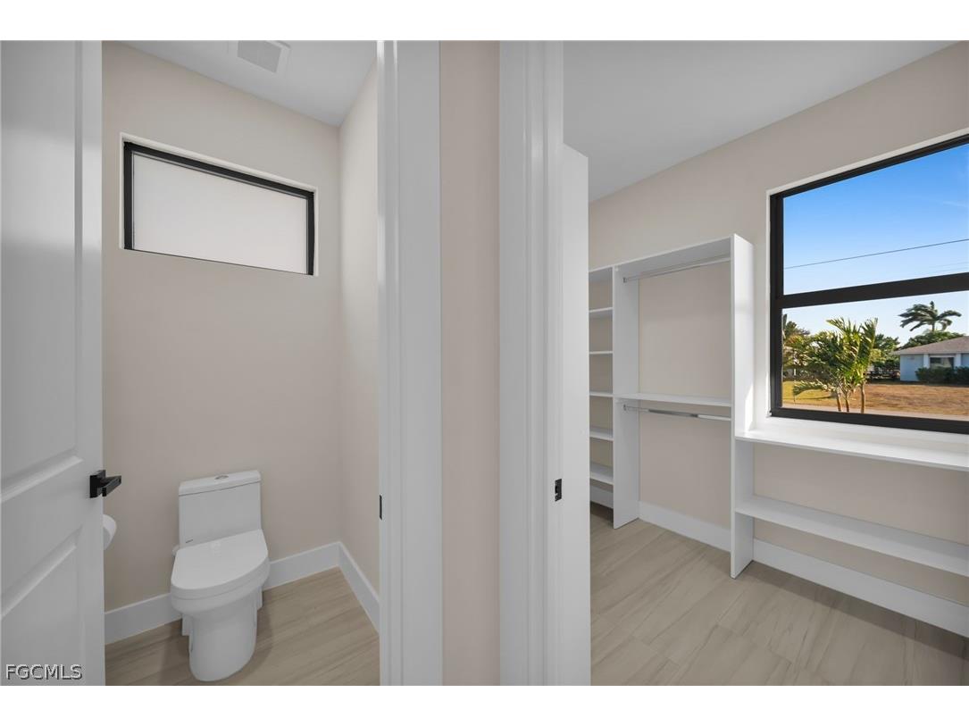 1425 NE 2nd Street Cape Coral FL 33909 2026006829 image33