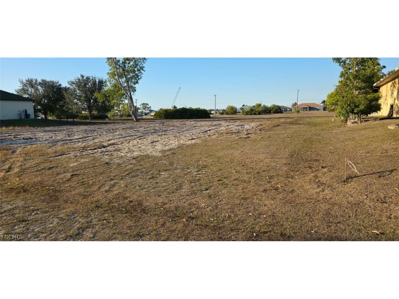 1425 NW 15th Terrace Cape Coral FL 33993 2026005788 image2