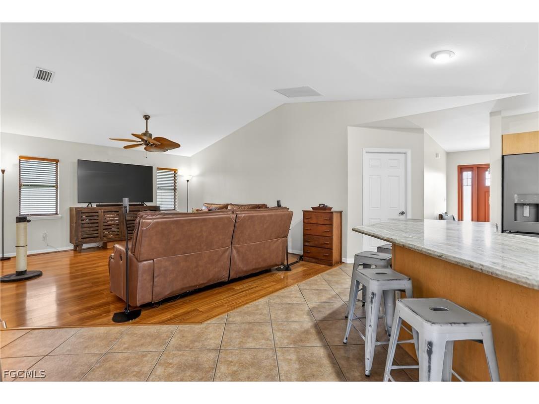 1425 SE 21st Terrace Cape Coral FL 33990 2026000251 image10