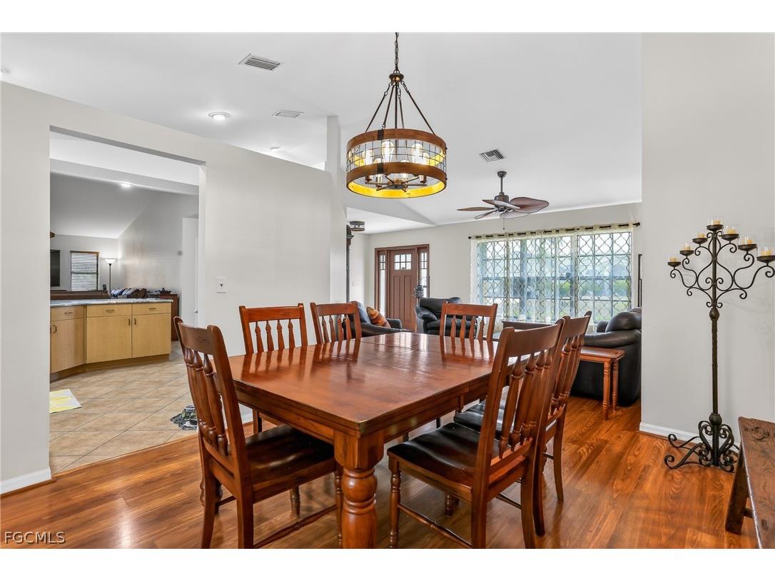 1425 SE 21st Terrace Cape Coral FL 33990 2026000251 image17