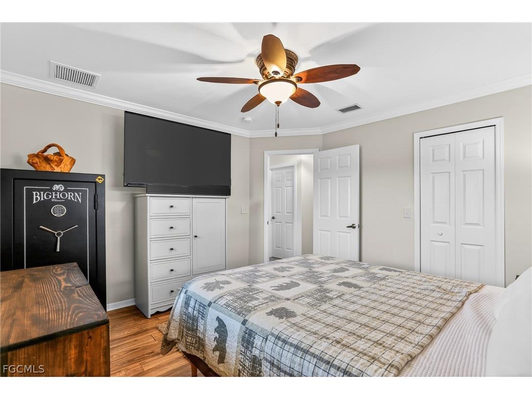 1425 SE 21st Terrace Cape Coral FL 33990 2026000251 image35