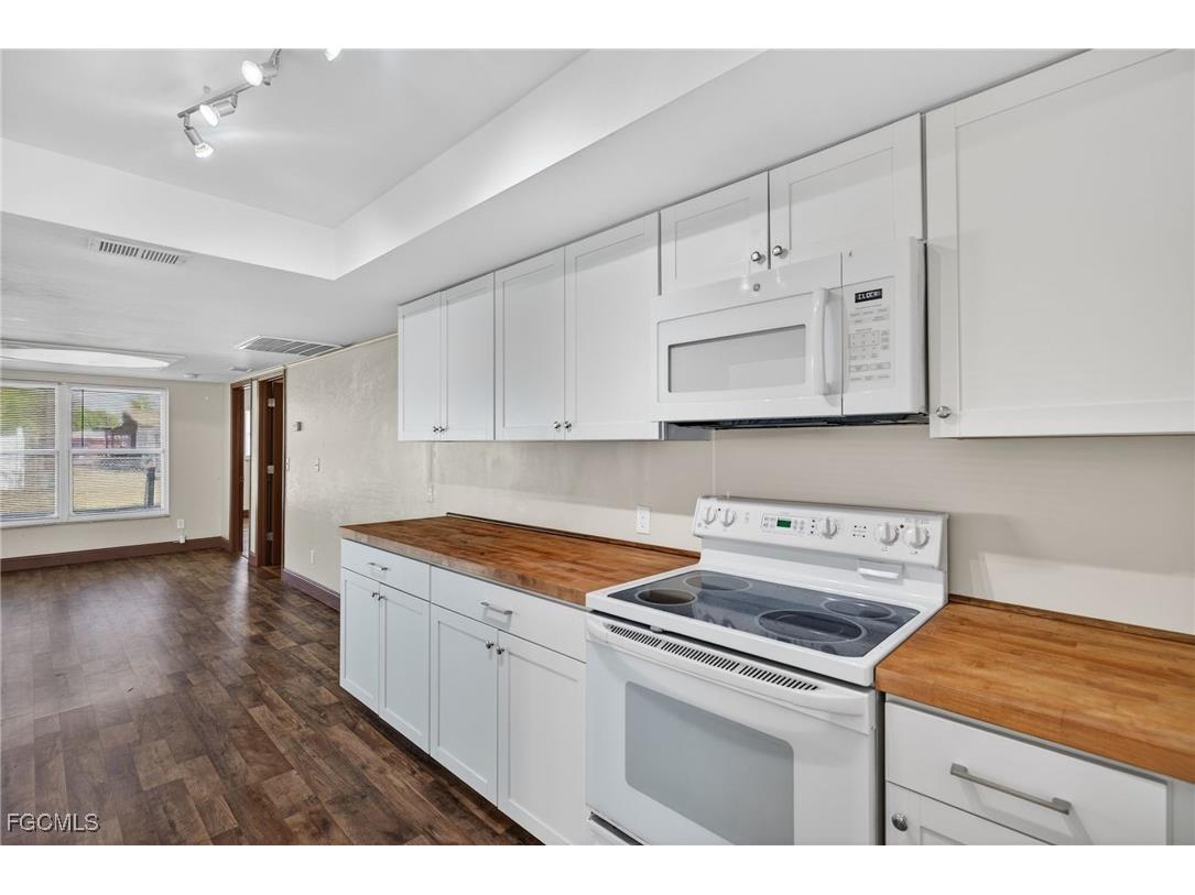 1425 SE 25th Lane Cape Coral FL 33904 2026001049 image19