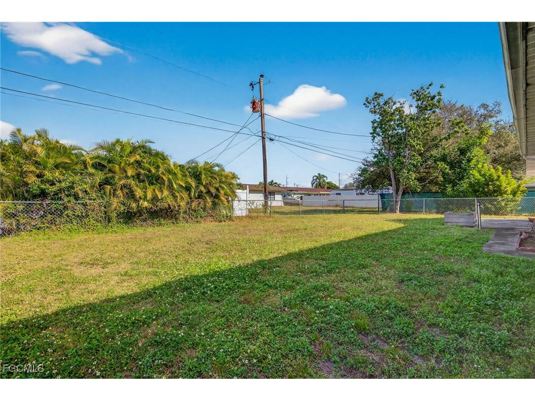 1425 SE 25th Lane Cape Coral FL 33904 2026001049 image29