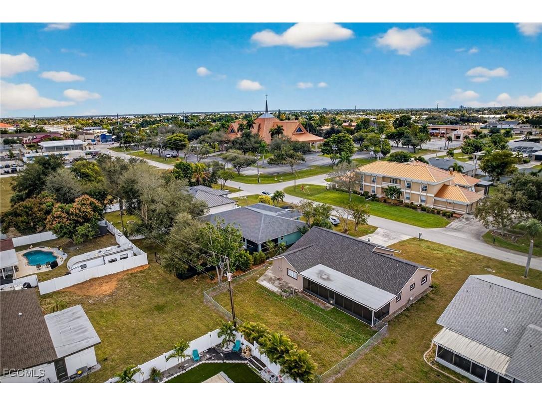 1425 SE 25th Lane Cape Coral FL 33904 2026001049 image37