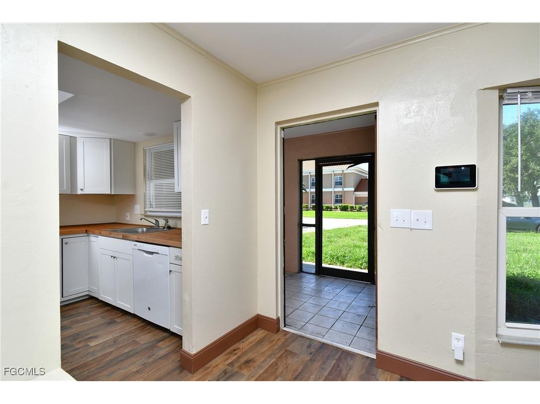 1425 SE 25th Lane Cape Coral FL 33904 225062615 image4