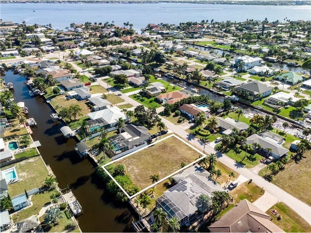 1425 Venetian Court Cape Coral FL 33904 2025024429 image15