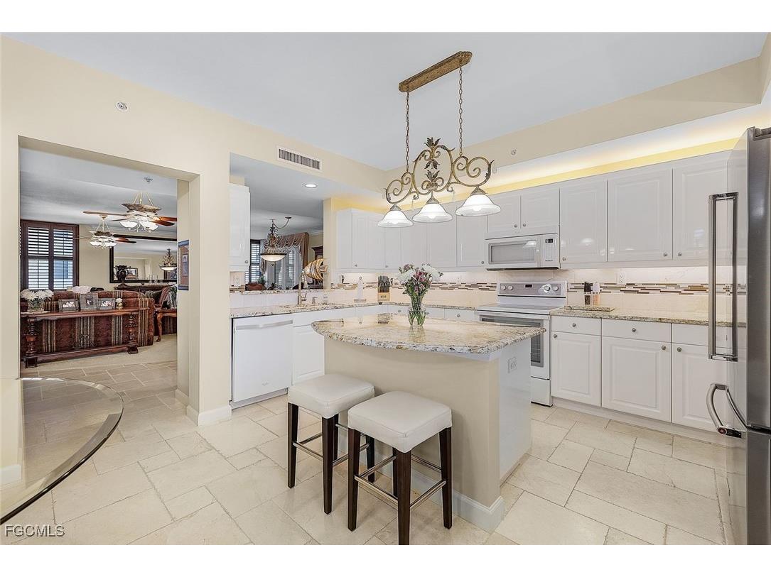 14250 Royal Harbour Court #817 Fort Myers FL 33908 2025011243 image12