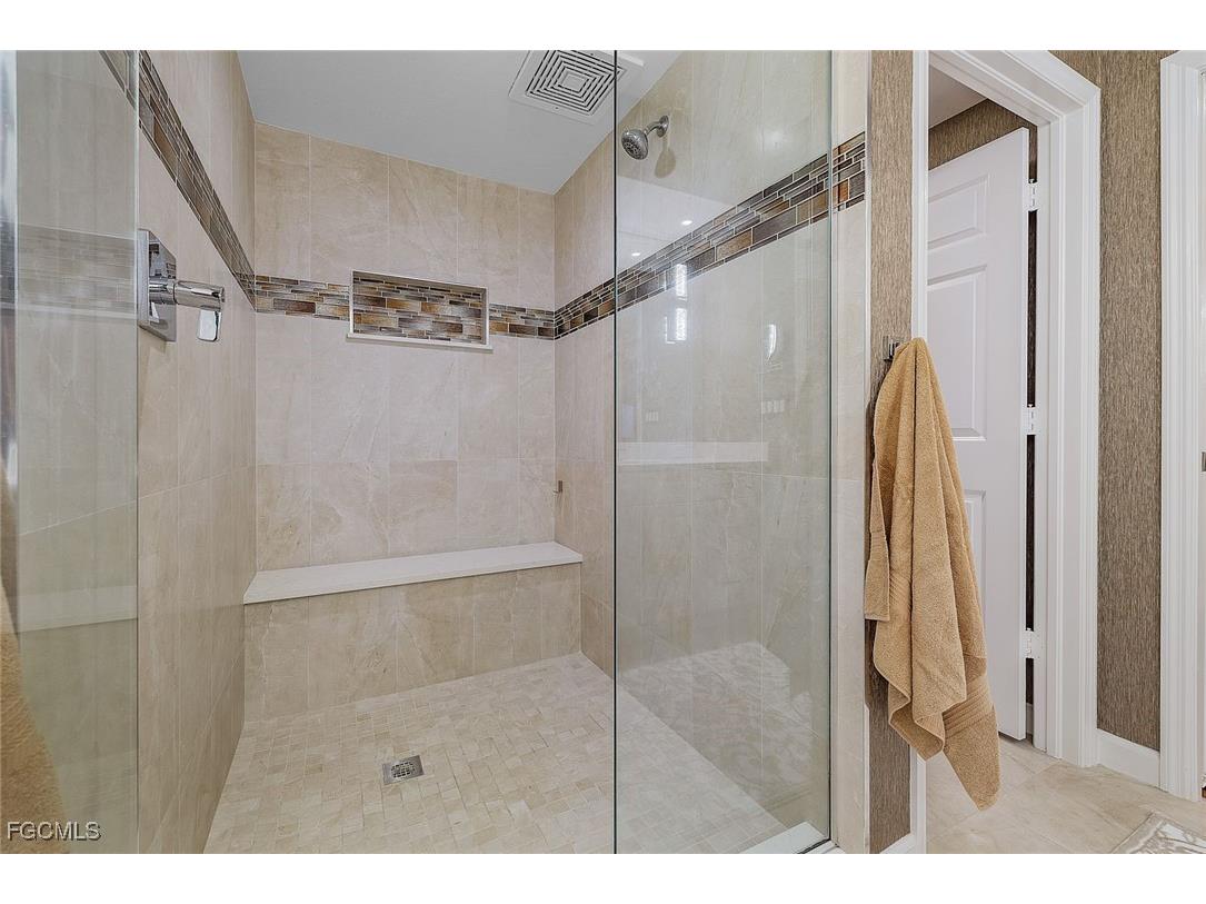 14250 Royal Harbour Court #817 Fort Myers FL 33908 2025011243 image31