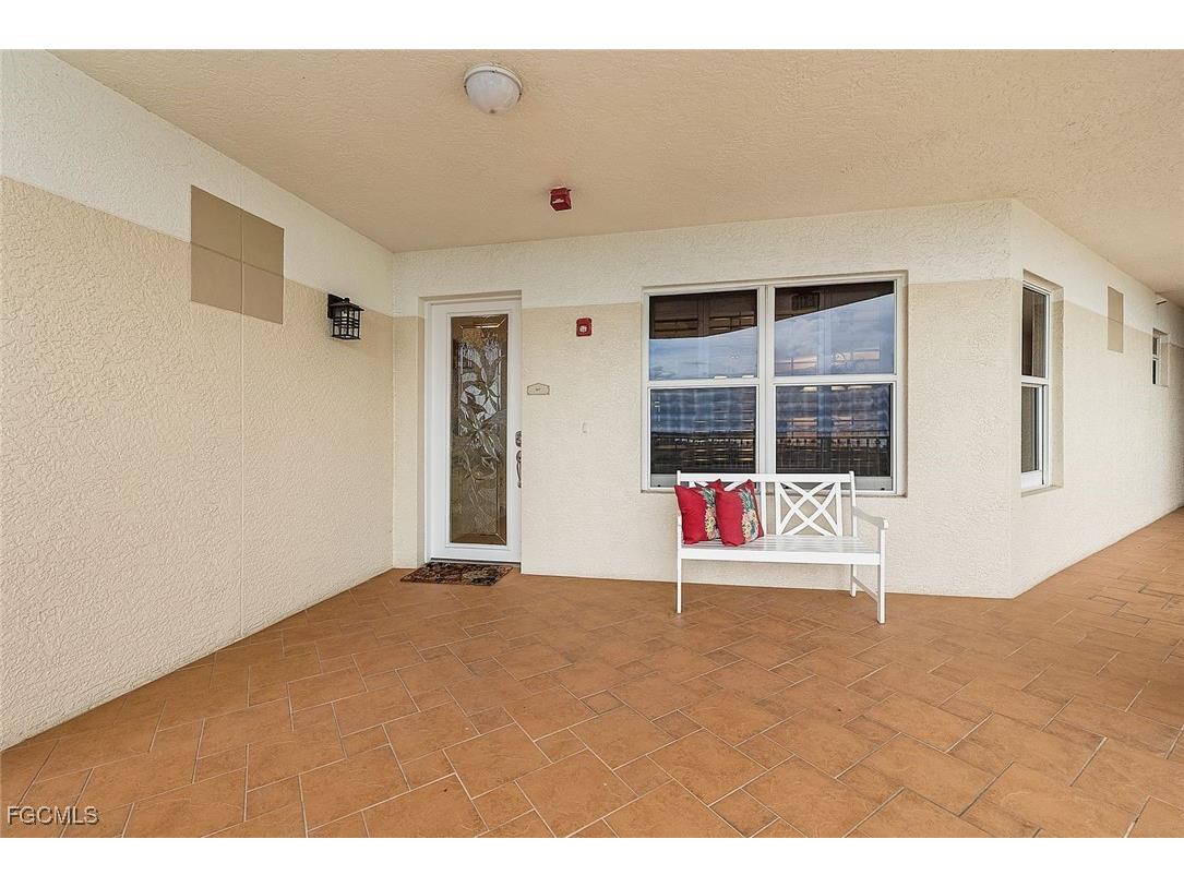 14250 Royal Harbour Court #817 Fort Myers FL 33908 2025011243 image38