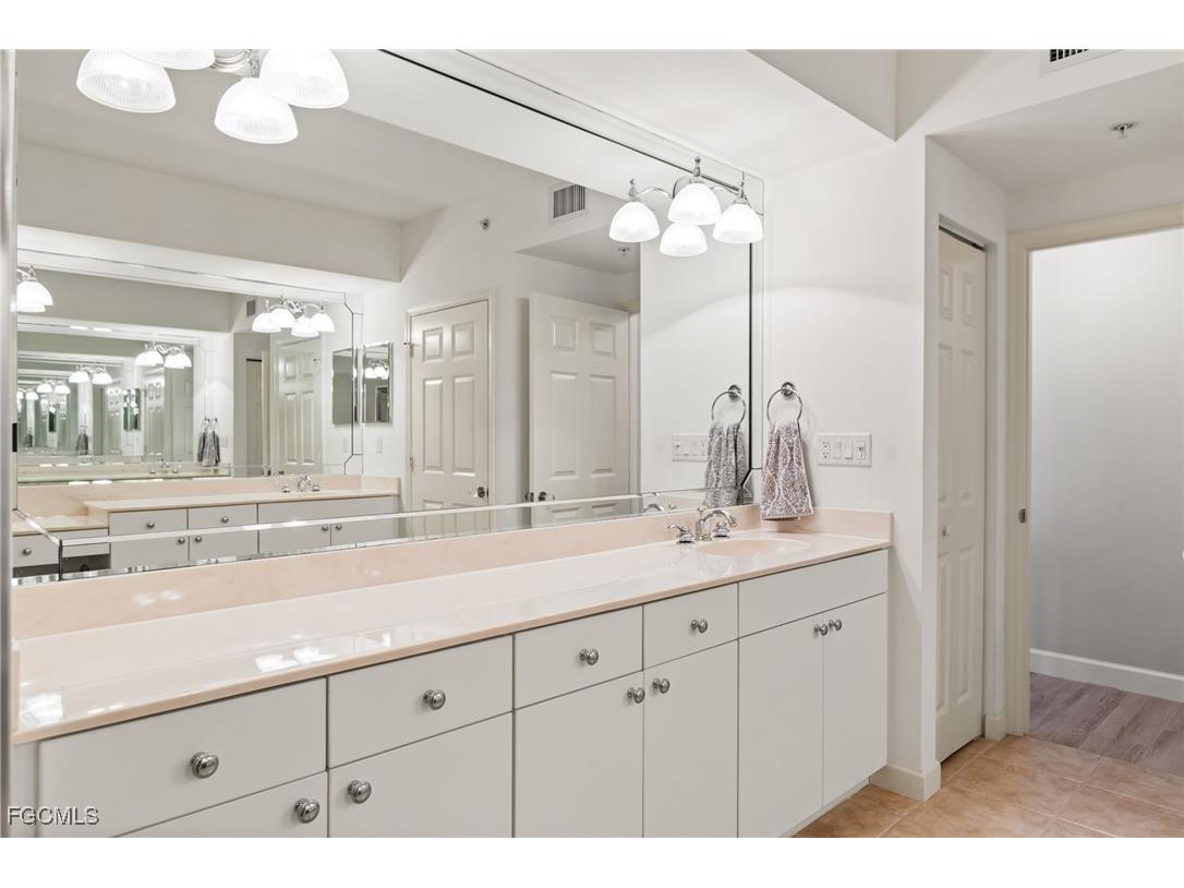 14250 Royal Harbour Court #913 Fort Myers FL 33908 2025015939 image21
