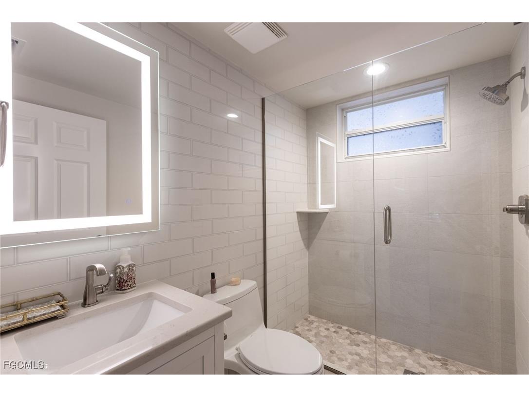 14250 Royal Harbour Court #913 Fort Myers FL 33908 2025015939 image27