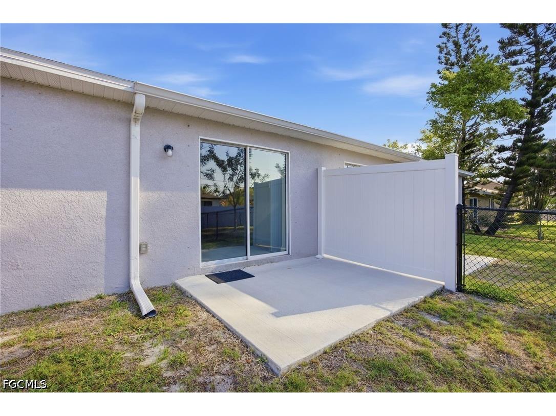 1426/1428 Cape Coral Parkway W Cape Coral FL 33914 2026000767 image19