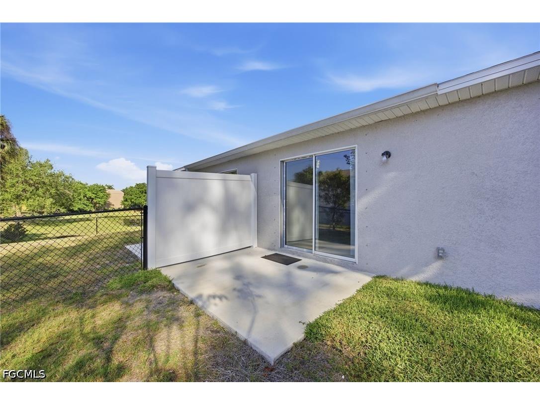 1426/1428 Cape Coral Parkway W Cape Coral FL 33914 2026000767 image40