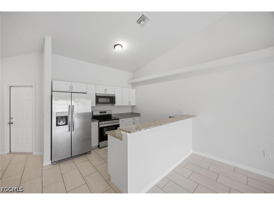 1426/1428 Cape Coral Parkway W Cape Coral FL 33914 2026000767 image8