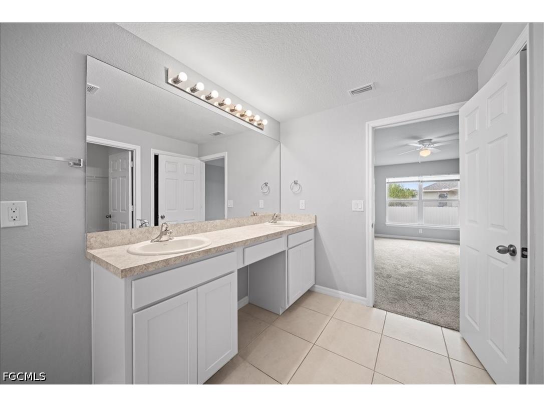 1426 NE 34th Street Cape Coral FL 33909 2026020010 image23