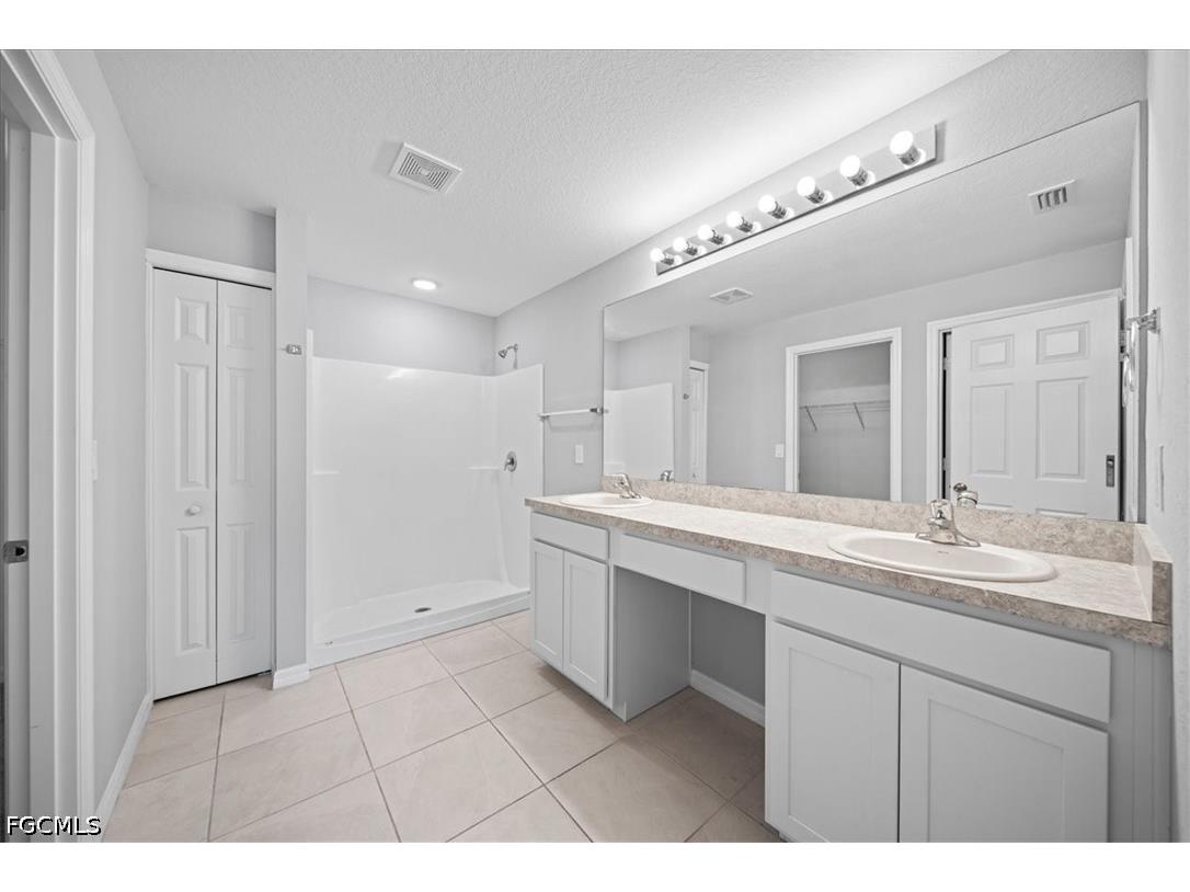 1426 NE 34th Street Cape Coral FL 33909 2026020010 image24