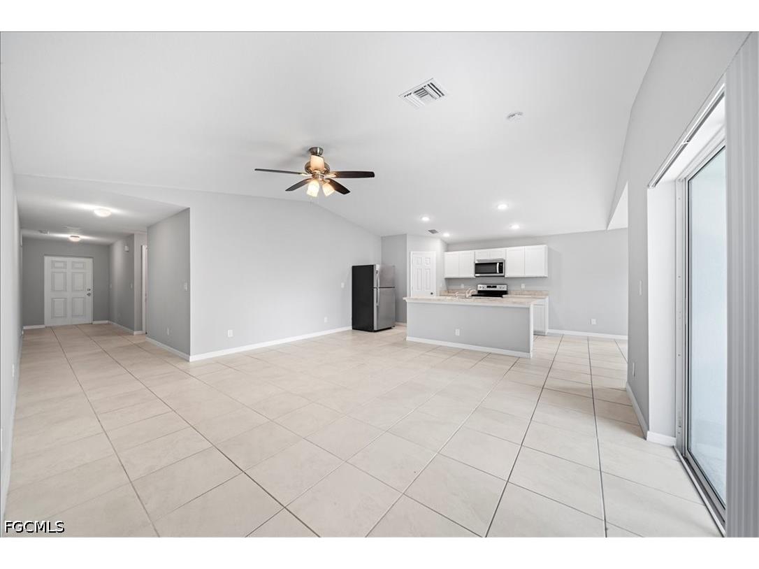 1426 NE 34th Street Cape Coral FL 33909 2026020010 image4