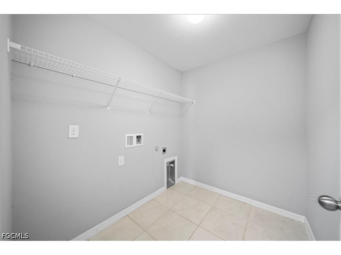 1426 NE 34th Street Cape Coral FL 33909 2026020010 image6