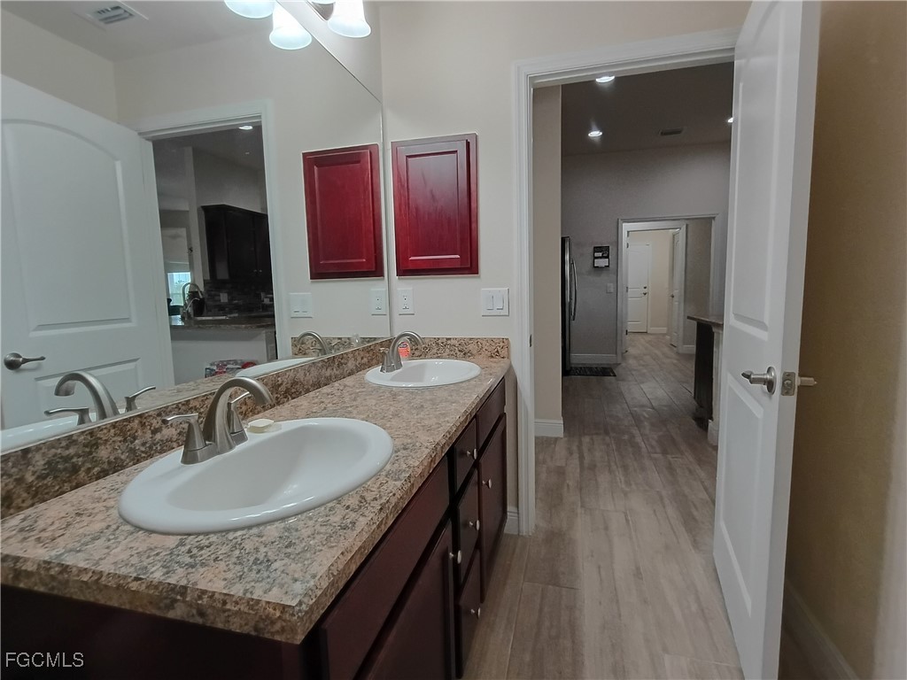 1426 NE 5th Place Cape Coral FL 33909 2026001390 image28