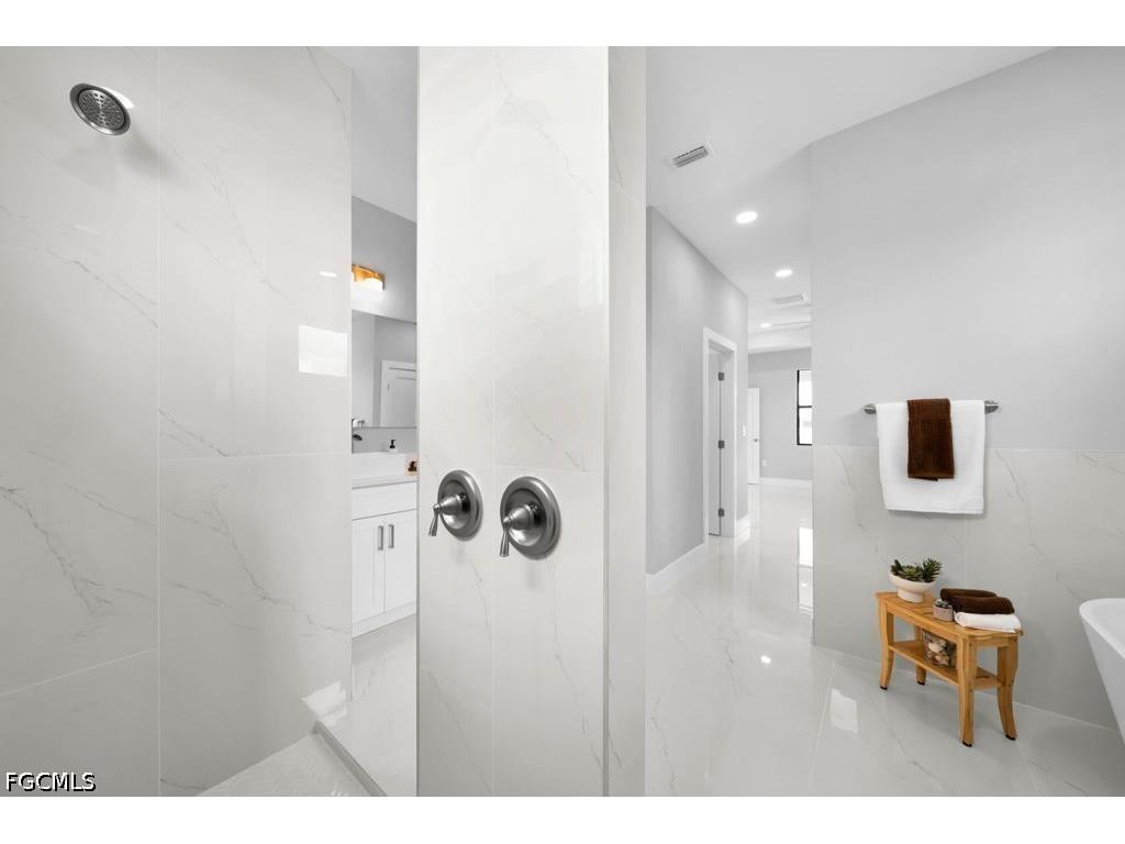 1426 NW 17th Avenue Cape Coral FL 33993 2026023273 image11