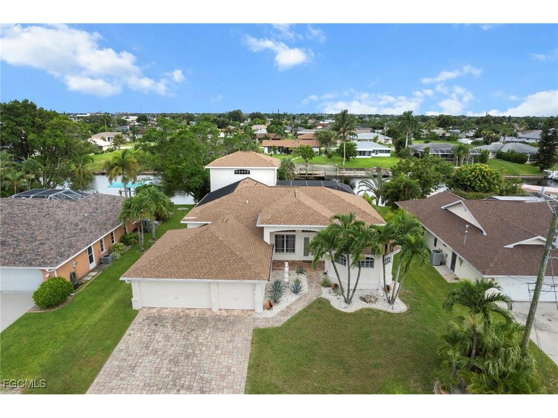 1426 SE 32nd Street Cape Coral FL 33904 2025002515 image1