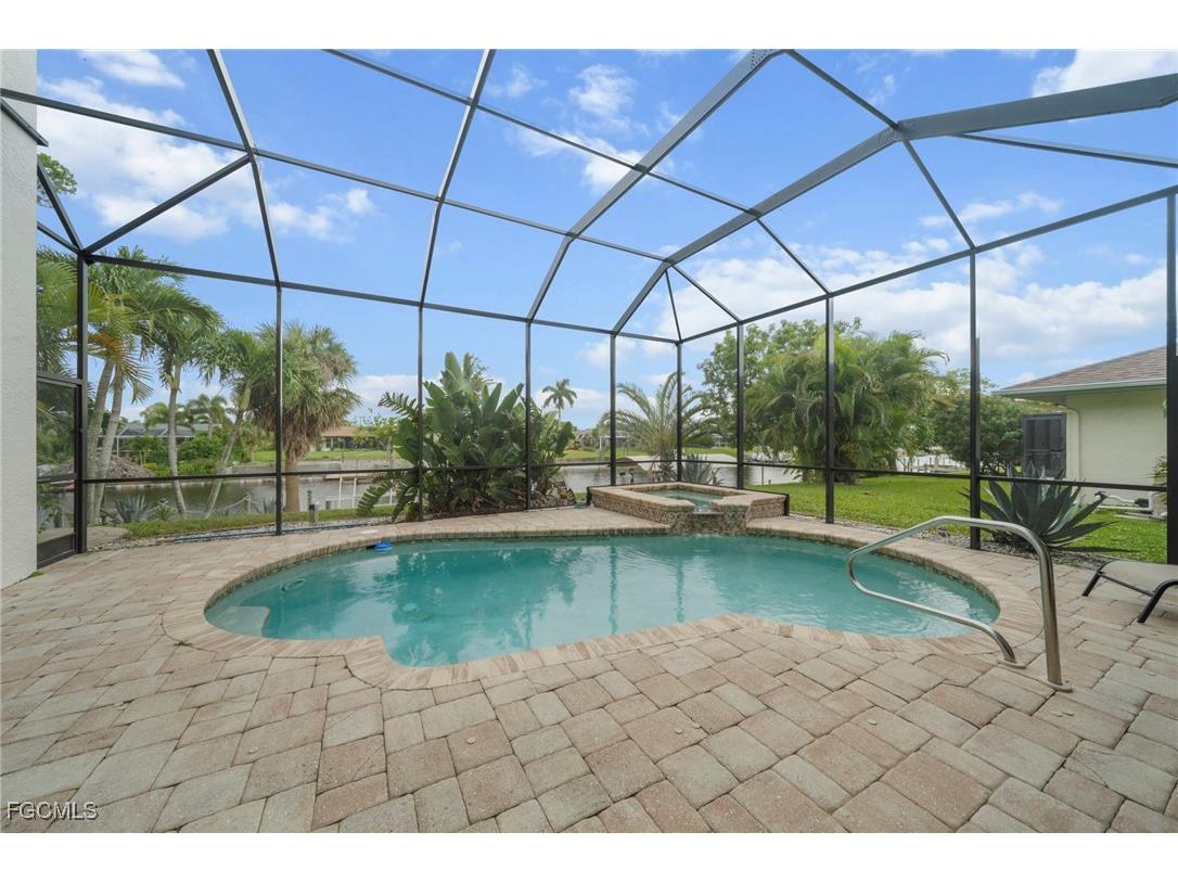 1426 SE 32nd Street Cape Coral FL 33904 2025002515 image2