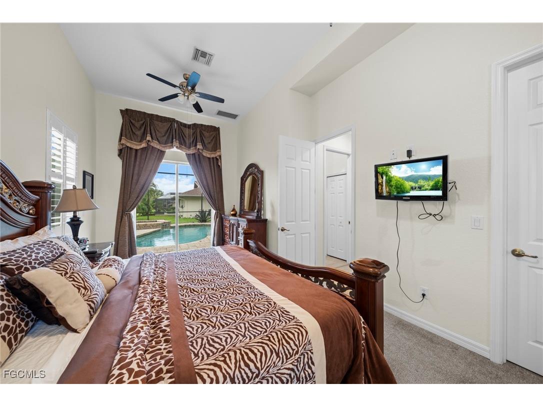 1426 SE 32nd Street Cape Coral FL 33904 2025002515 image20