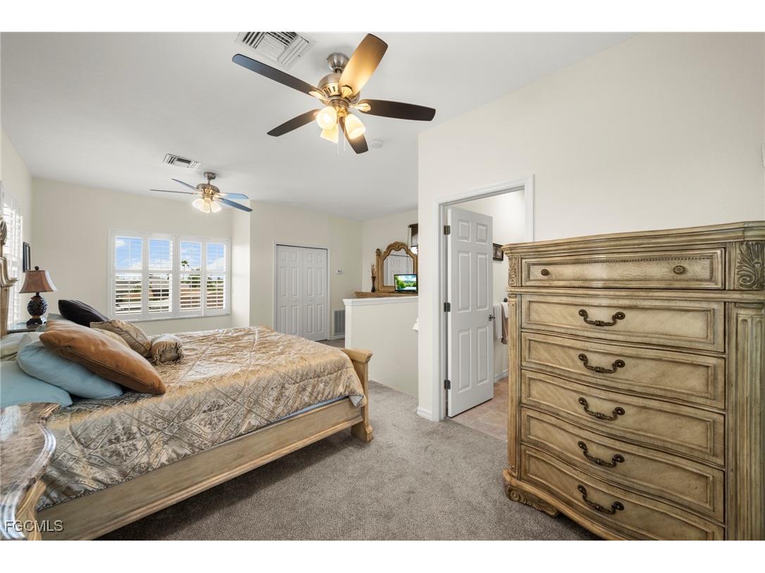 1426 SE 32nd Street Cape Coral FL 33904 2025002515 image27