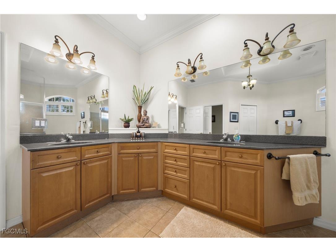 1426 SE 32nd Street Cape Coral FL 33904 2025002515 image29