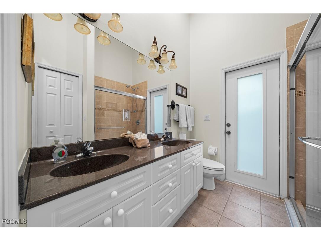 1426 SE 32nd Street Cape Coral FL 33904 2025002515 image32