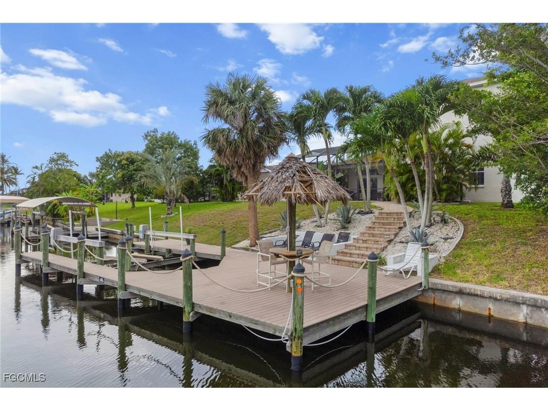 1426 SE 32nd Street Cape Coral FL 33904 2025002515 image40