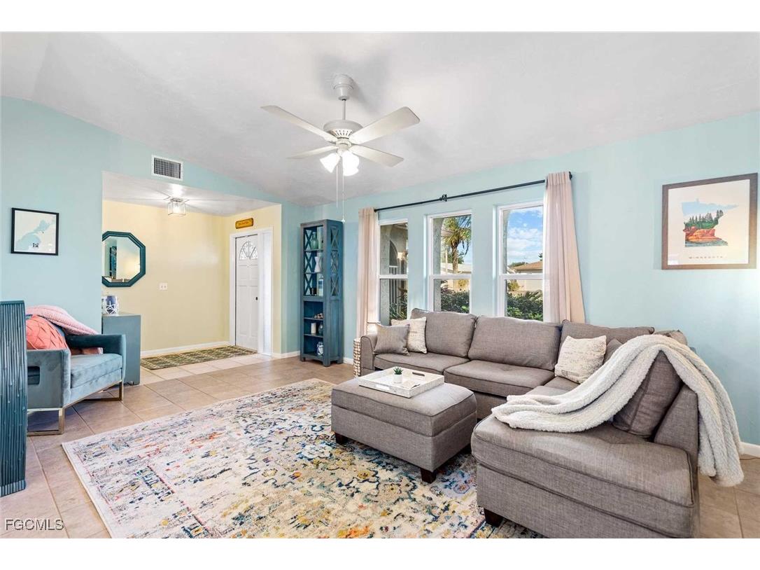 1426 SE 34th Terrace Cape Coral FL 33904 2025010116 image10