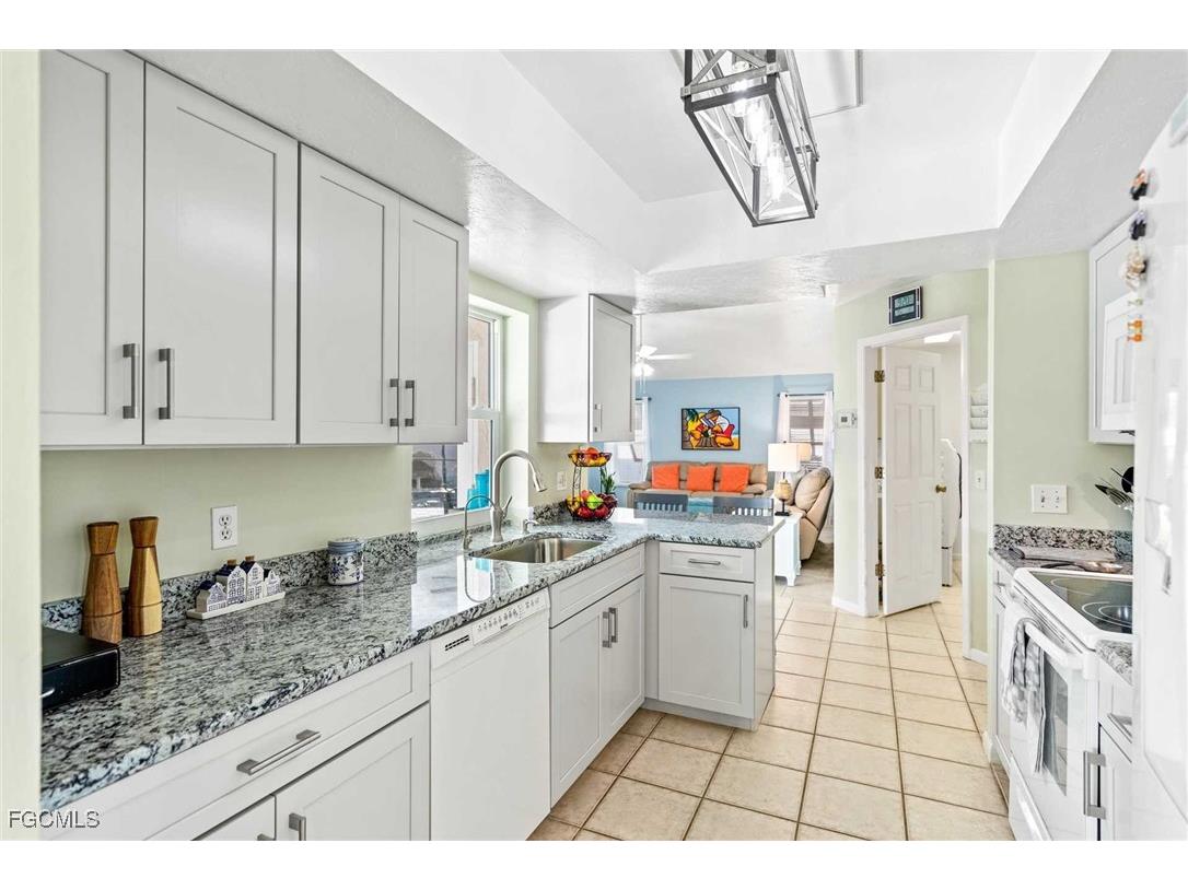 1426 SE 34th Terrace Cape Coral FL 33904 2025010116 image28