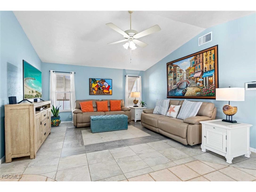 1426 SE 34th Terrace Cape Coral FL 33904 2025010116 image6