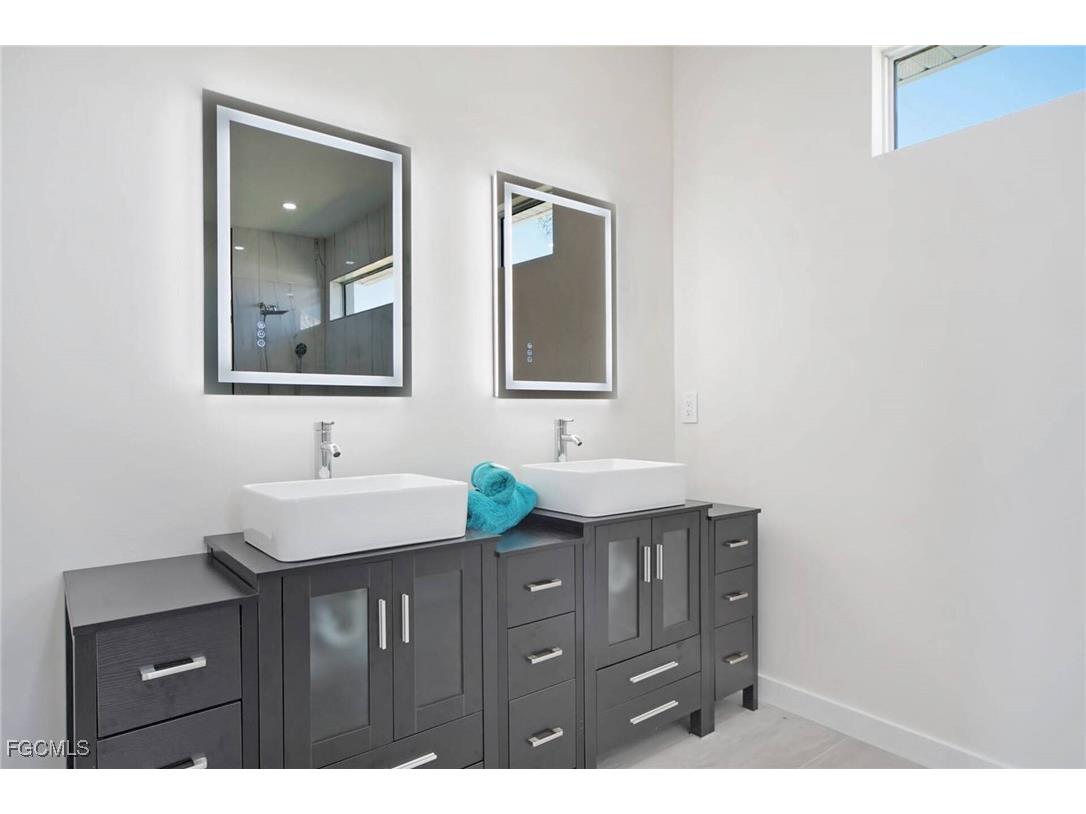 1426 SE 43rd Terrace Cape Coral FL 33904 2026001802 image26