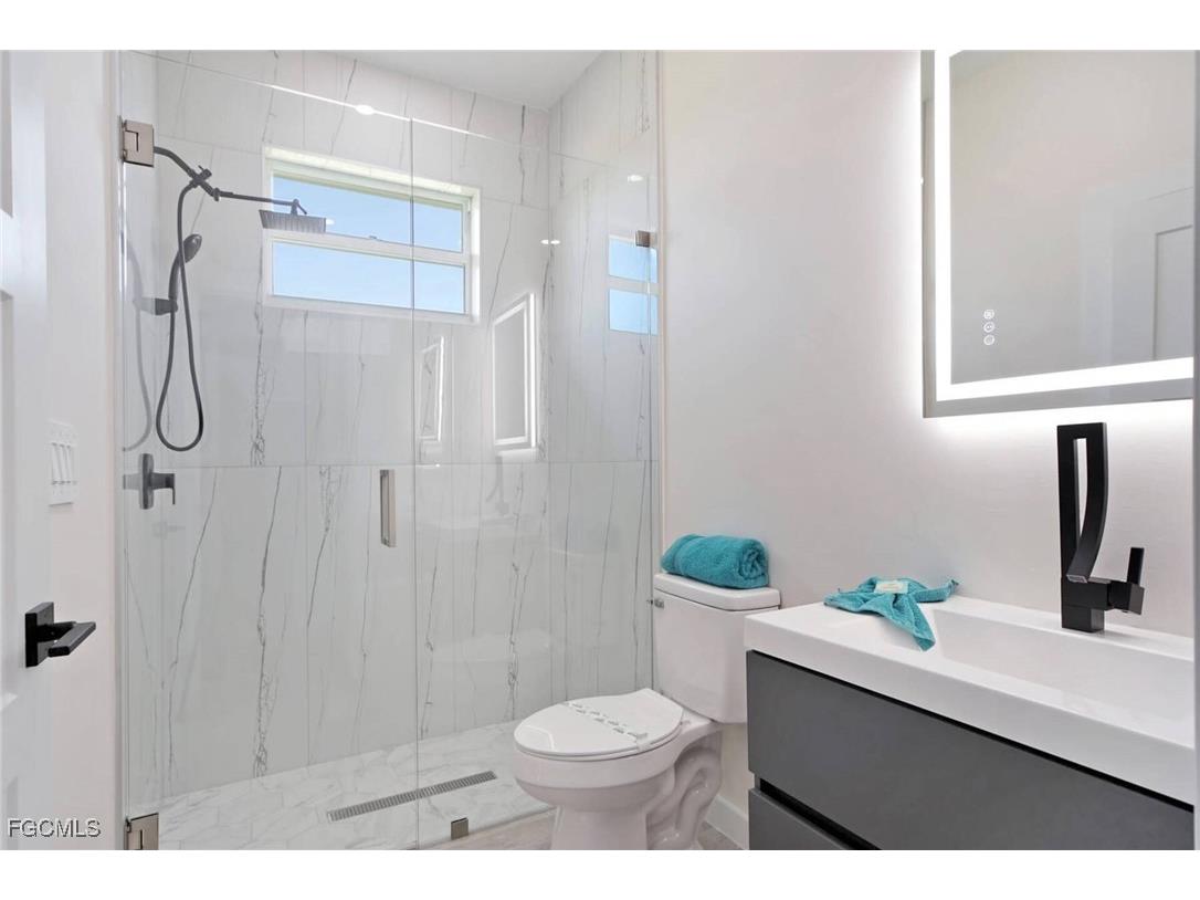 1426 SE 43rd Terrace Cape Coral FL 33904 2026001802 image31